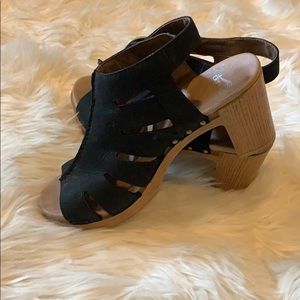 Dansko black sandals!